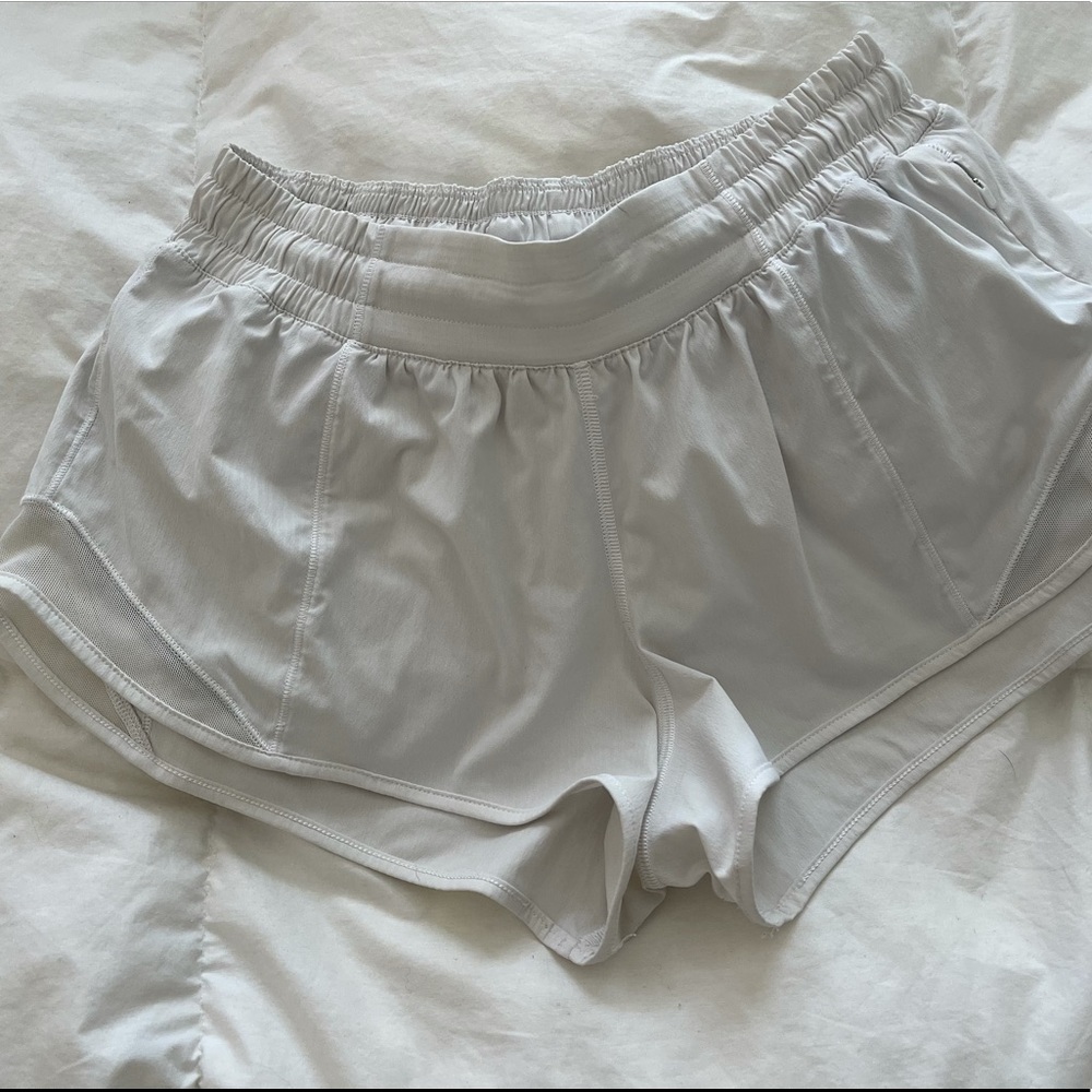 Lululemon Hotty Hot 2.5 Shorts